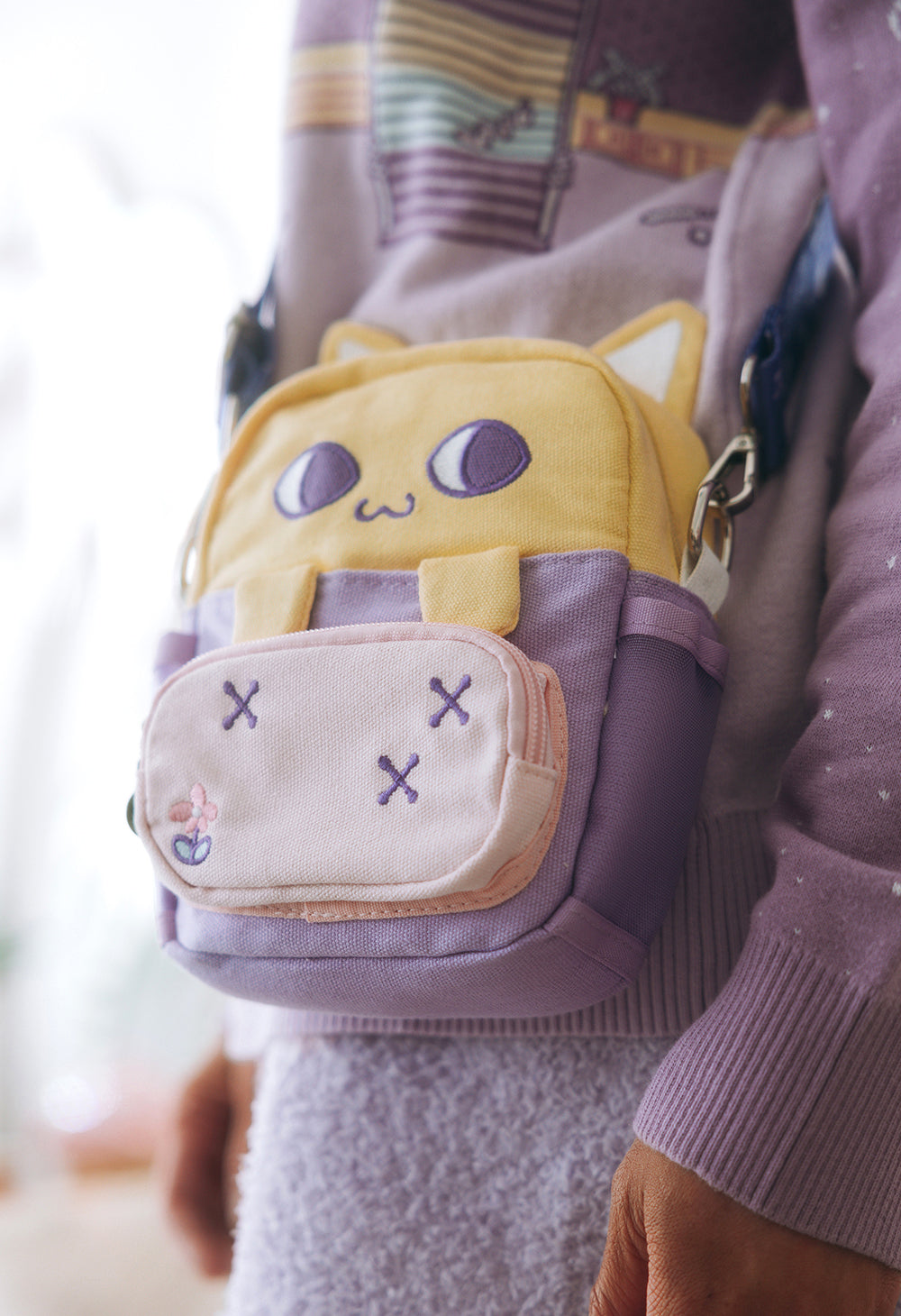 NEIGHBOR'S ROOM Crossbody Bag